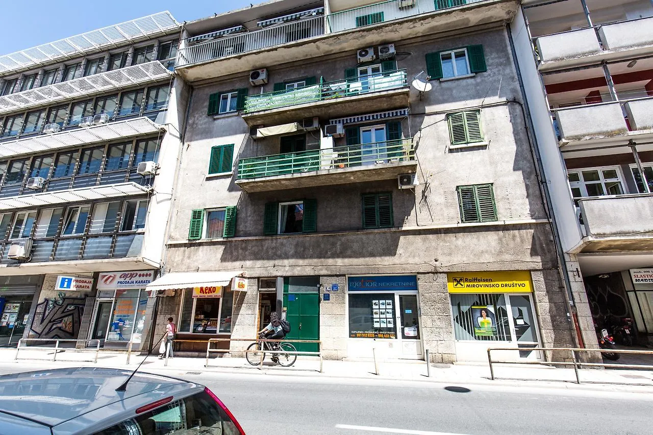 Spacious Apartment Center Split